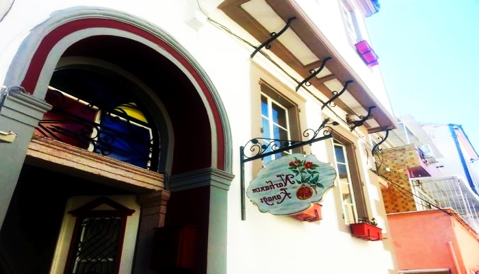 Nar Hanım Konağı butik pansiyon Ayvalık